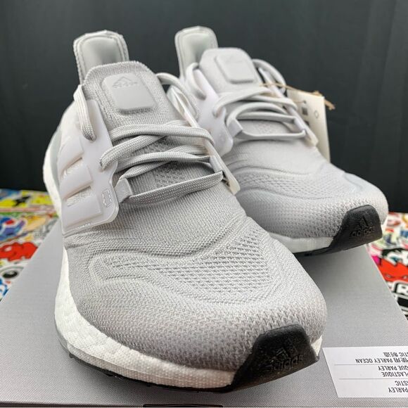 Adidas Ultraboost 22 Light Grey Women's Various Sizes - Picture 6 of 14